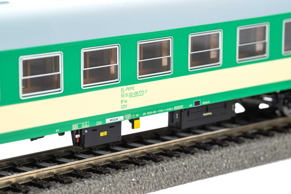 PIKO H0 (97186) - Wagon osobowy 111Ap. B10ou, 2kl. PKP IC Ep. VI