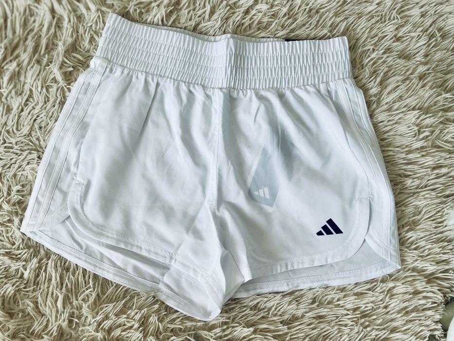 Шорти adidas білі нові