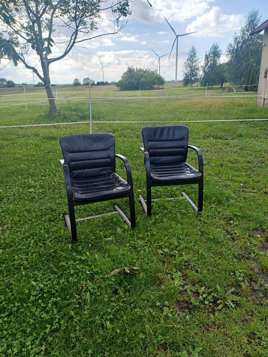 2 krzesla bardzo mocne I trwałe