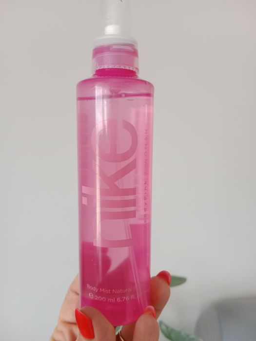 Nike perfumy róż mgielka Trendy Pink Womam Body mist 200ml dezodorant