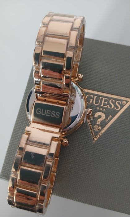 Zegarek damski Guess z pudełkiem