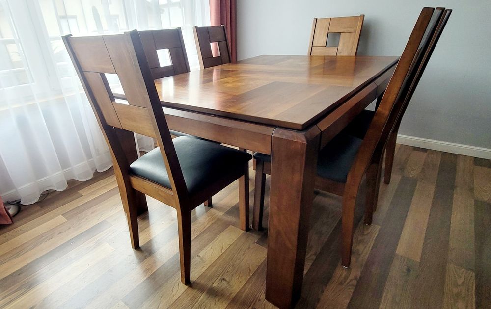 Kolonialny drewniany stół plus 6 krzeseł - komplet