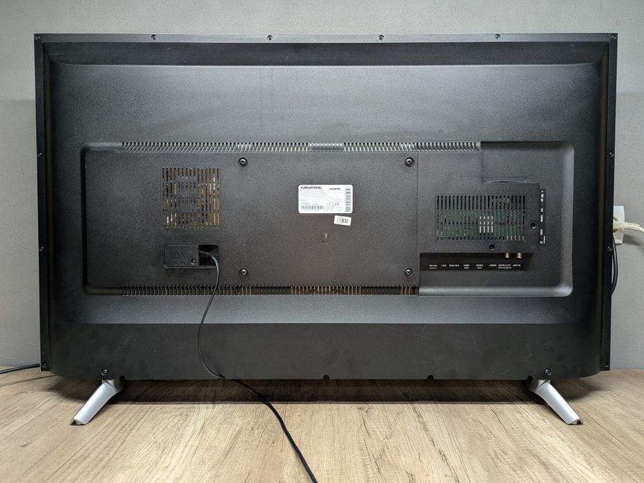 Телевізор 49 дюймів Grundig 49 GUB 8960 4K SmartTV / 2019 /