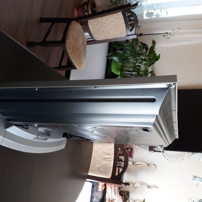 Продам телевизор LG 50PC 1RR