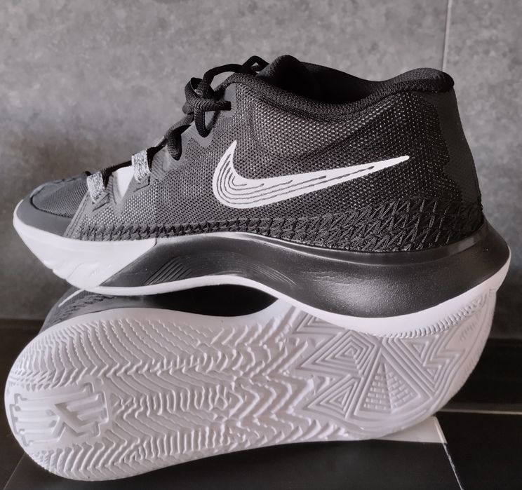 Nike Kyrie 44 Novos