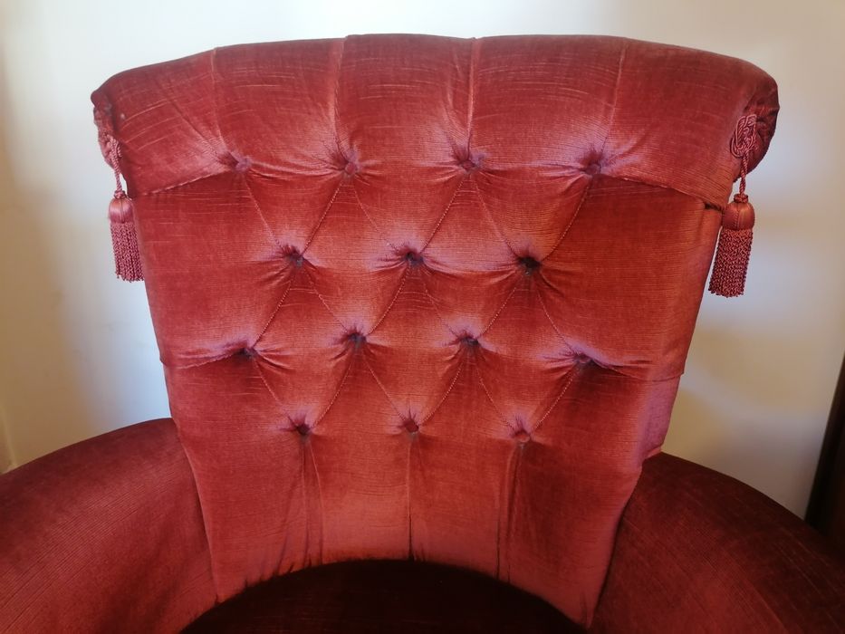 Sofá individual (senhorinha) - excelente estado