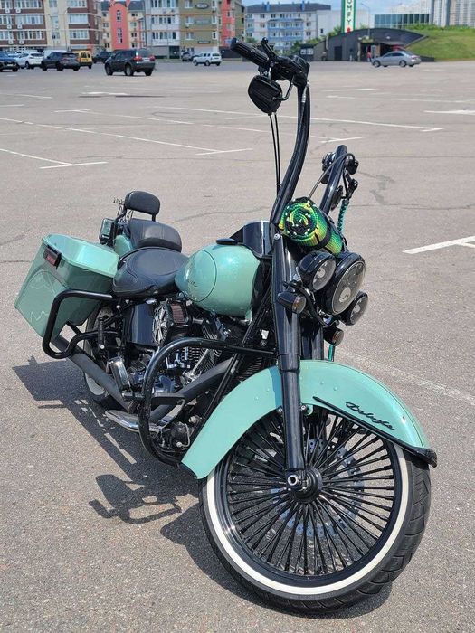 Harley Davidson Softail Deluxe Харлей Чикано стайл