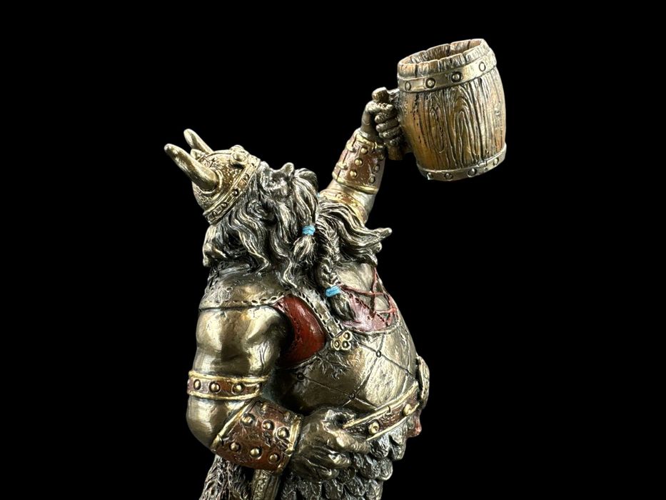 Stojący Wiking Z Kuflem Veronese (Wu76801a4)