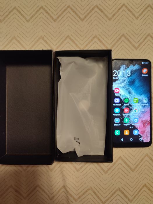 Телефон s-24 ультра китаєць на 1 теробайт пам'яті не дорого 1500 гр.