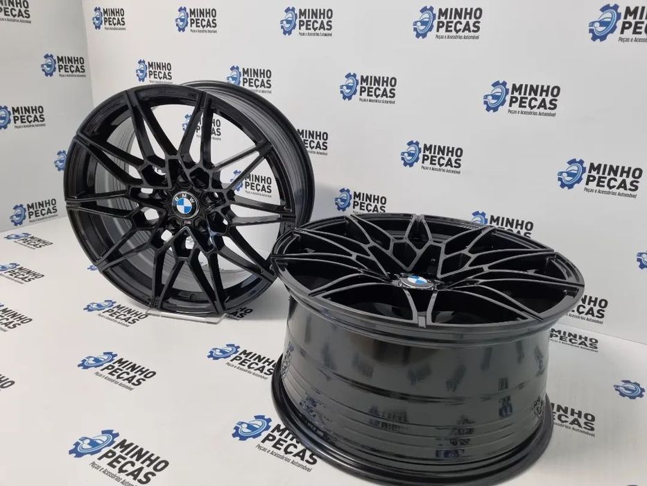Jantes BMW 826M M4 Competition 2021 em 18 Preto Brilho (5x120)