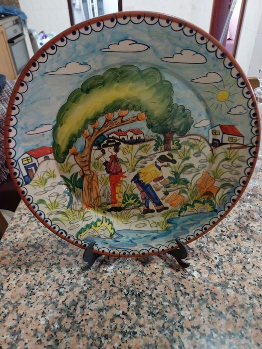 Pratos com pintura alentejana