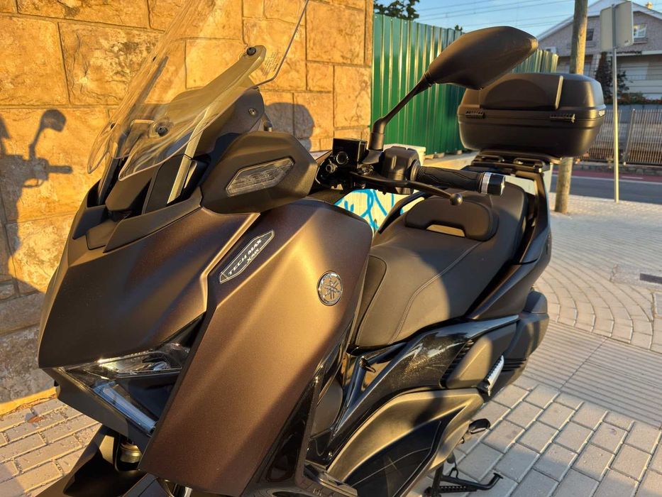 Yamaha XMAX 300 Tech Max 2025