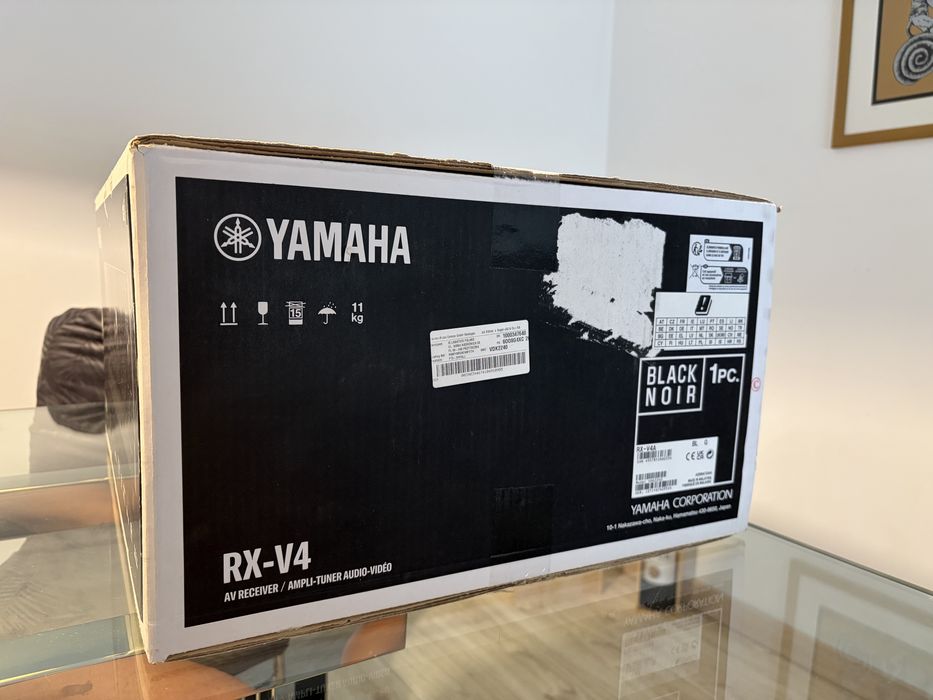 Amplificador Yamaha RX-V4A 5.2 Novo na caixa. Por abrir com factura
