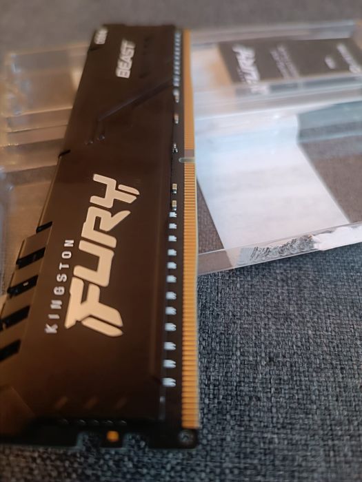 1 X 32gb RAM DDr4 3200 MHz CL16