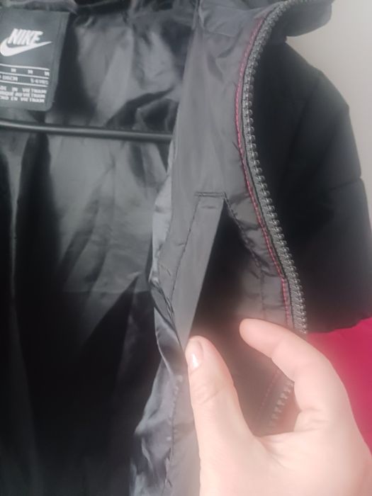 Kurtka jesienna przejściówka Nike rozm. 110/116