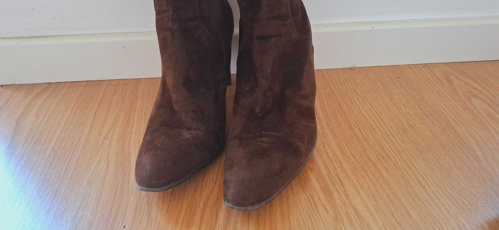 Botas de cano alto em camurça: 38