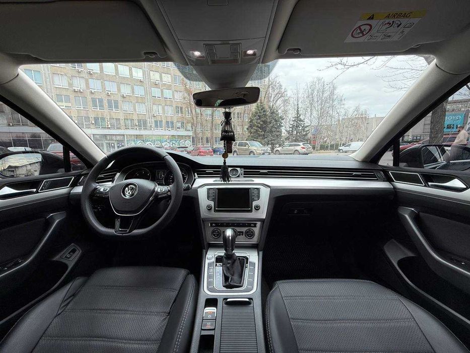 Volkswagen Passat 2015 Дизель 2,0 Автомат