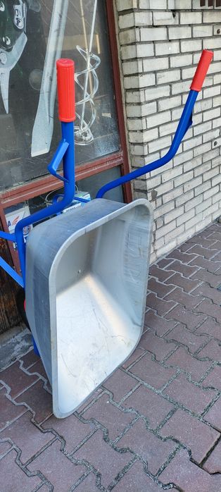 Taczki ogrodnicze lekkie