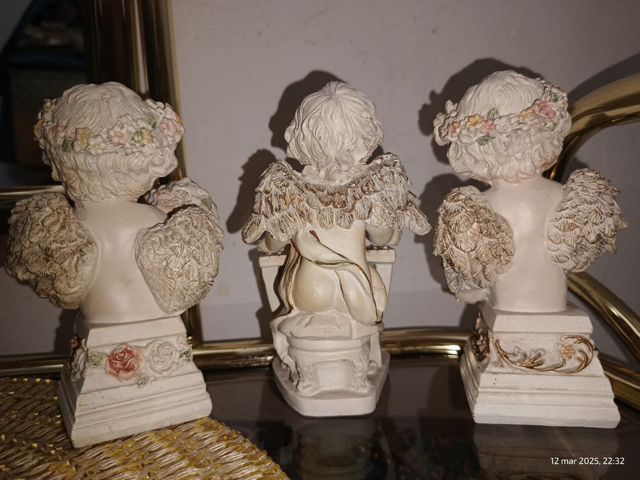 Zestaw Starych ceramicznych Aniołków
