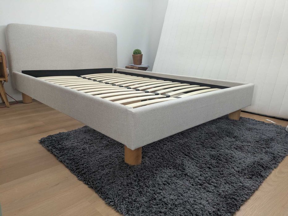 Cama de casal nova