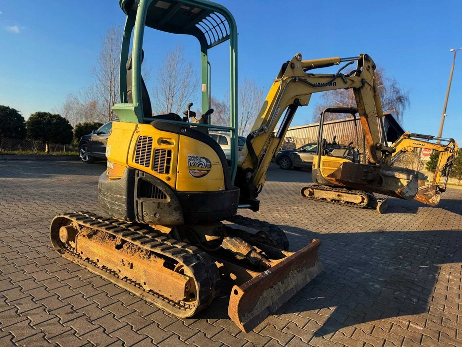 Міні-екскаватор YANMAR VIO25-4