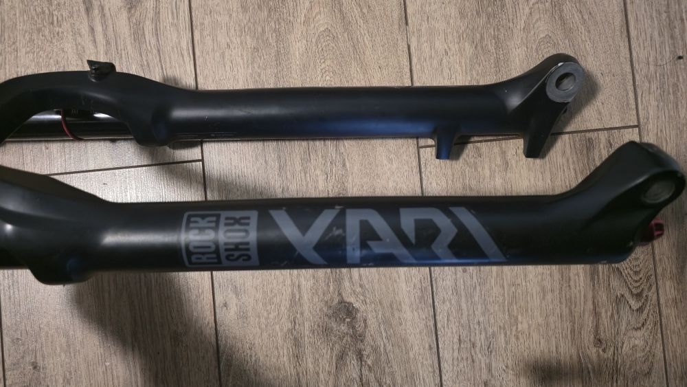 Вилка RockShox Yari RC -  29" Boost 15x110 22 року E-MTB