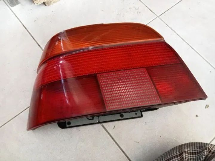 Farolim esquerdo Bmw E39 / 8358031