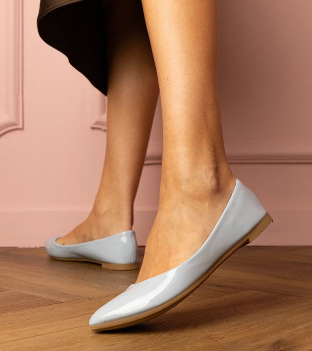 Niebieskie lakierowane balerinki Kalius