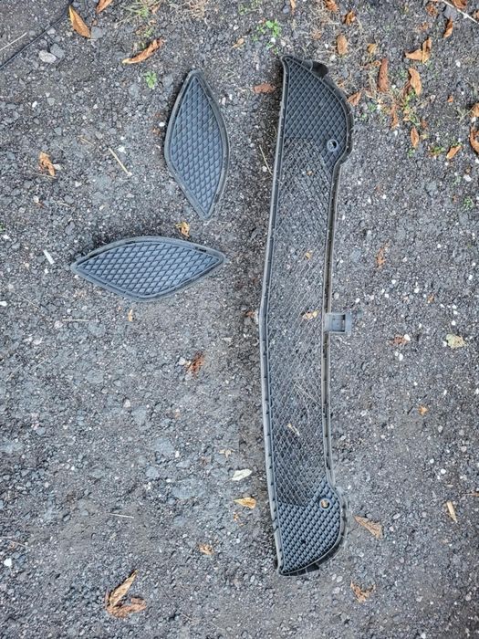 Kratki, zaślepki zderzaka Mercedes cla