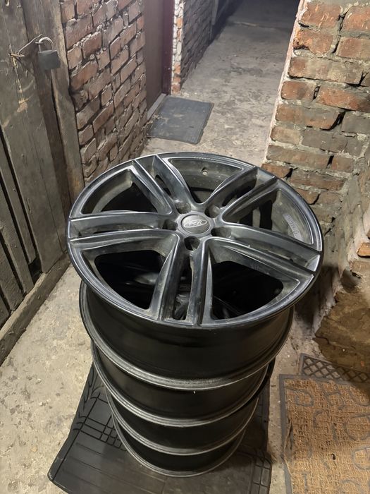 Felgi r19 5x108  czarny mat