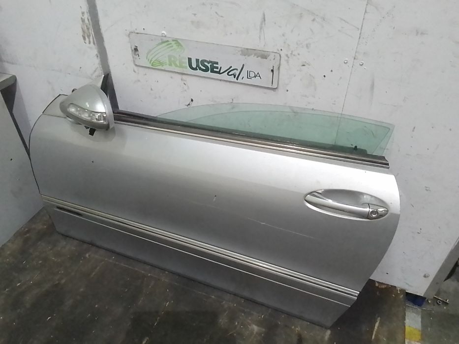 Porta frente esquerda MERCEDES-BENZ CLK (C209)