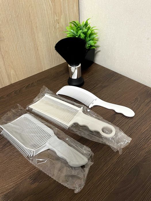 Набір перукарських гребінців для фейду + щітка для чищення