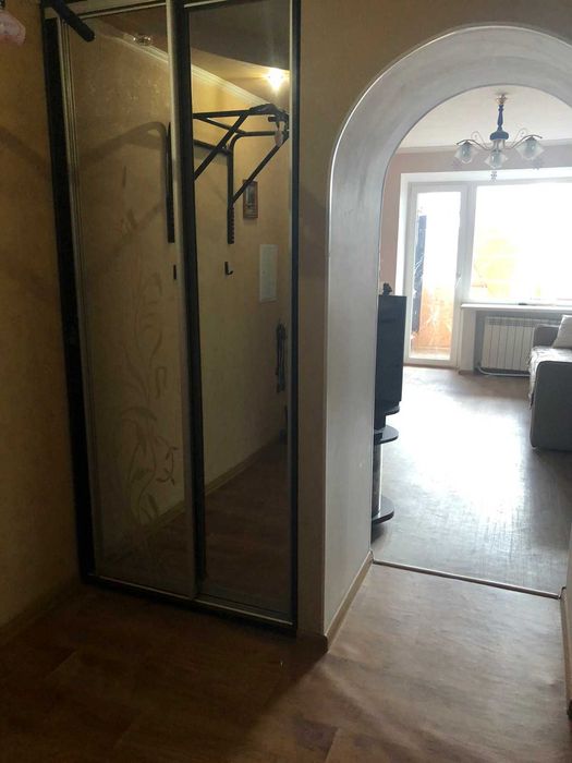 Продам 3 ком. кв.-ру в п. Эсхар. 3/5