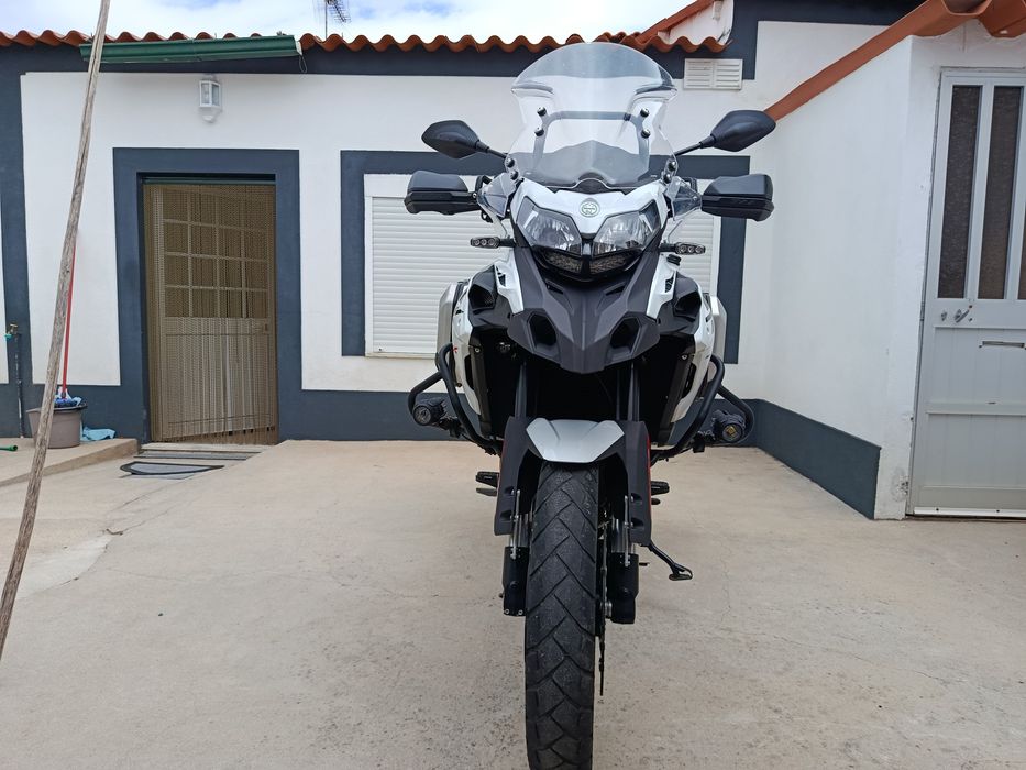 Benelli TRK 502x