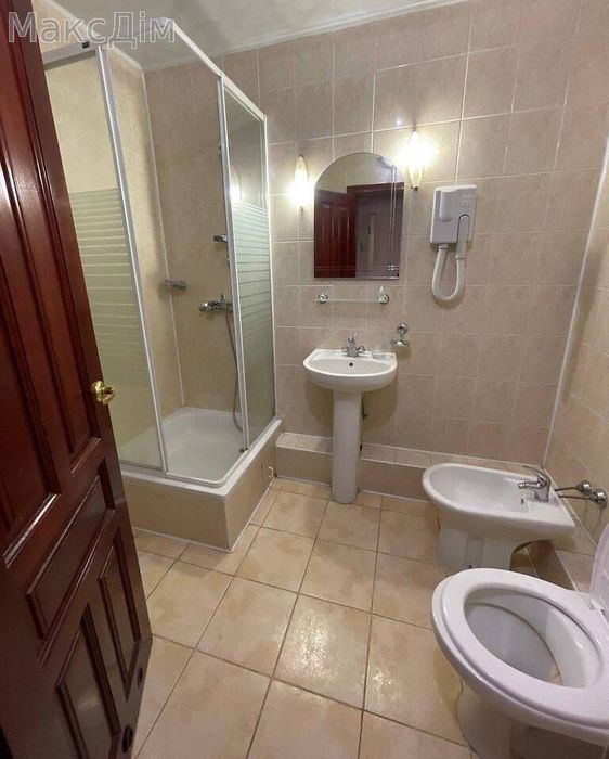 Оренда офісу біля озера