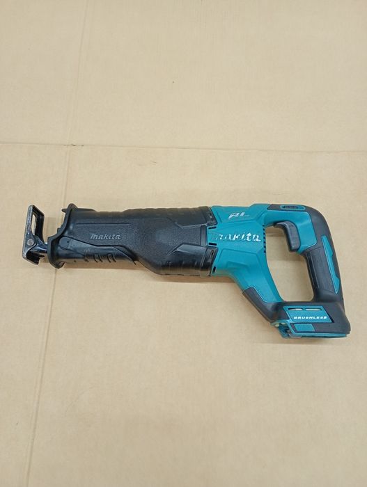 Piła Szablasta Makita DJR187