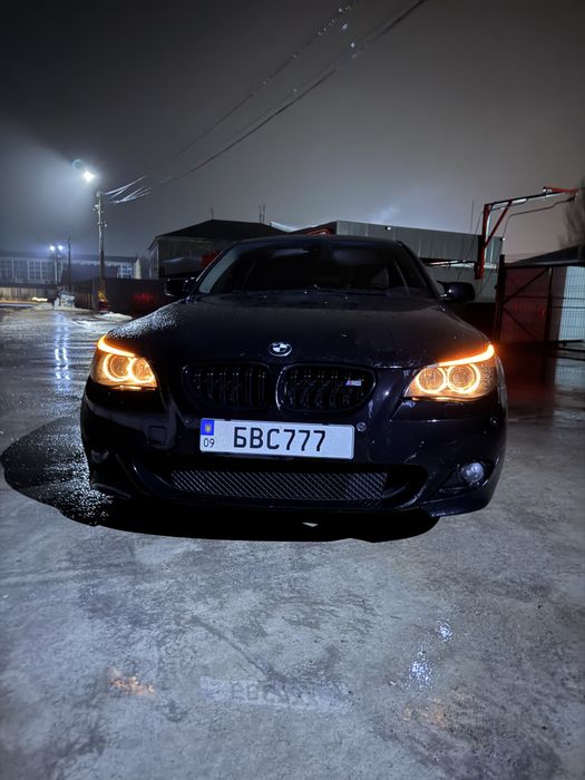 Продам BMW E60 520d  торг