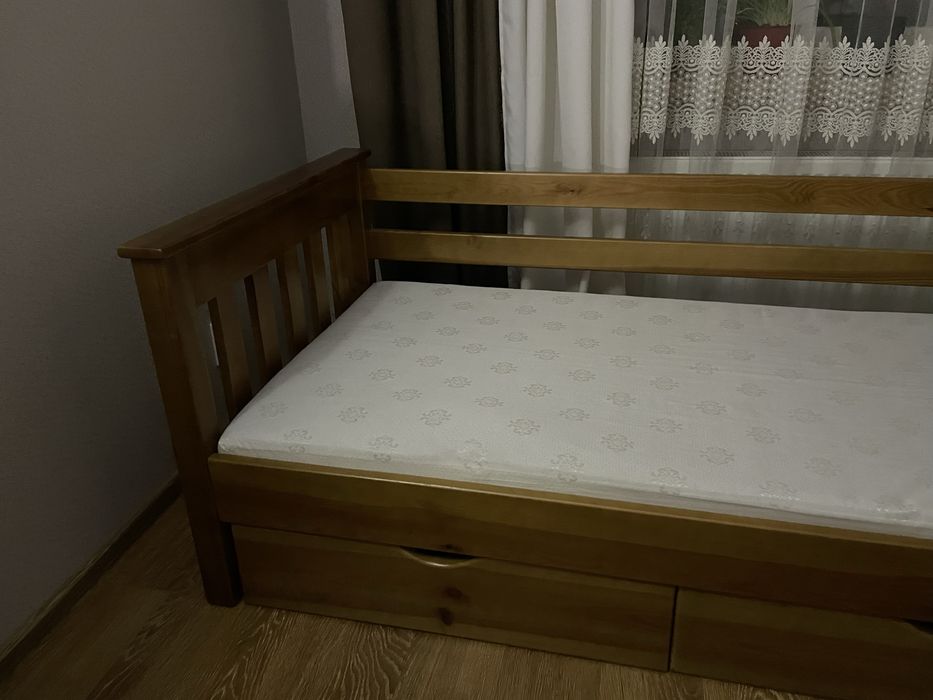 Дитяче ліжко (розмір спального місця 80*160)