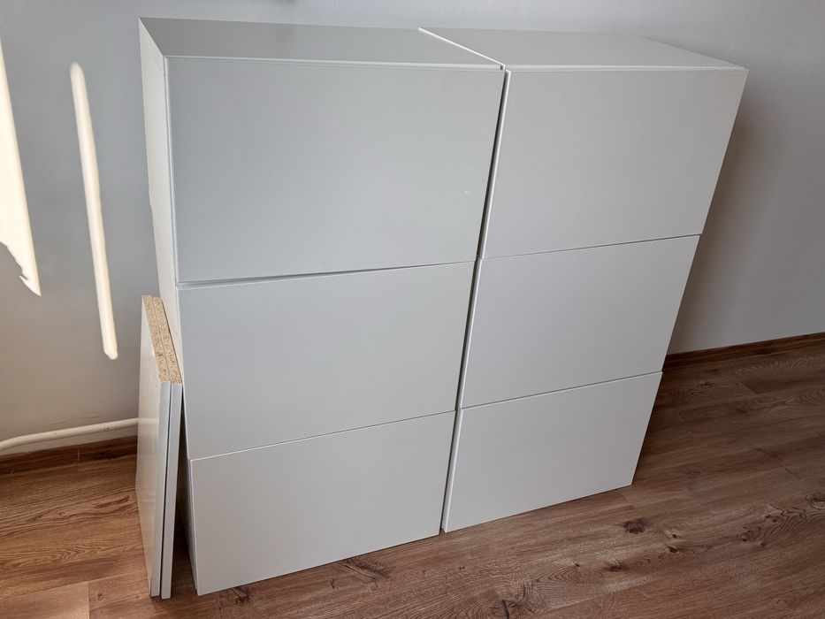 Szafki  RTV  szesc sztuk biale stan dobry polecam cena za sztuke