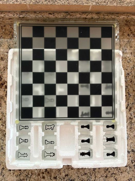Jogo Xadrez com Copos de Shot – Vidro 35x35 cm | Original & Divertido