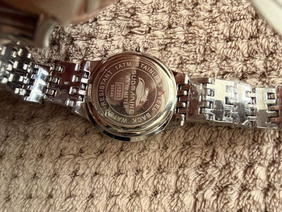 Годинник жіночий з камінчиками