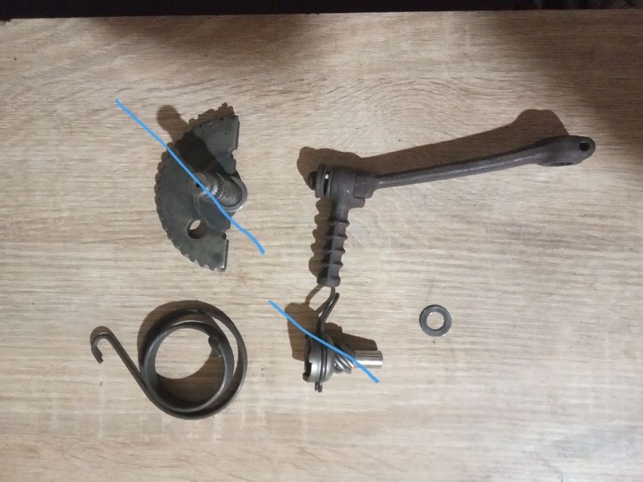 Заводная ножка и пружина на Хонду DJ