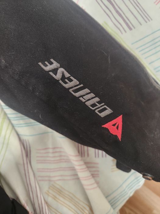 Casaco dainese tamanho 52