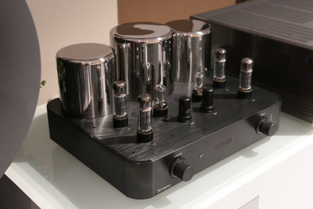 Ayon Scorpio MK II na lampach EL34