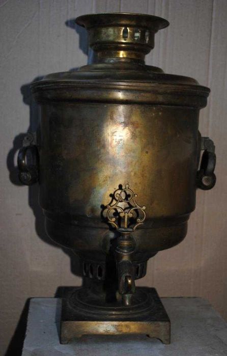 Антикварний самовар 19 ст оригінальної форми .