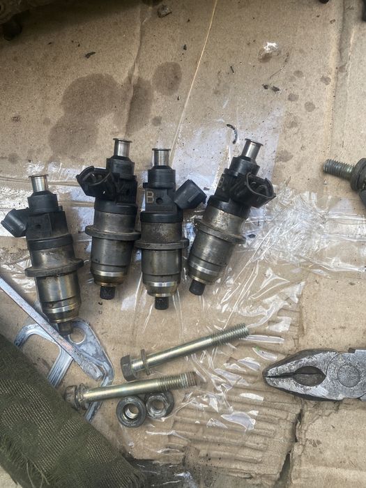 Головка mitsubishi carisma 1.8 16 valve