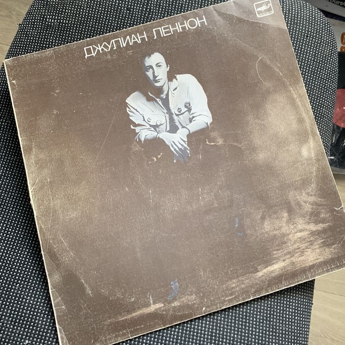 Виниловая пластинка Джулиан Леннон Валотт