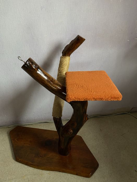 Кігтеточка для мейнкунів , яблуня. Авторська.