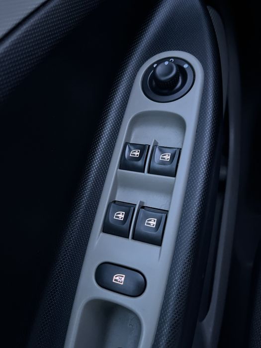 Renault Zoе 2015 максимальна комплектація