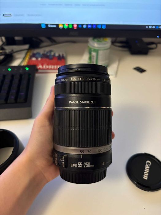 Canon EOS 1200D + EF-S 55-250mm + Acessórios
